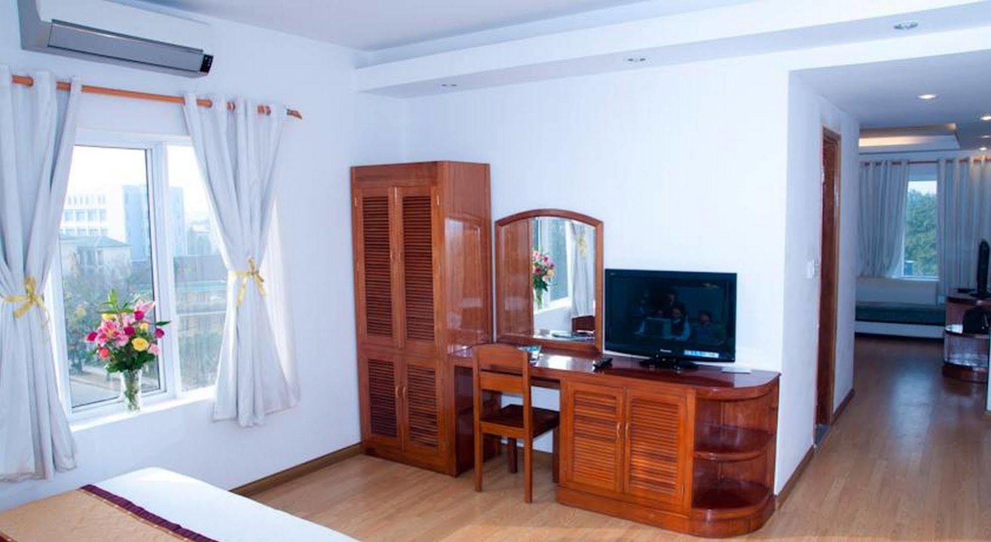 Golden Lotus Hotel เว้ ภายนอก รูปภาพ